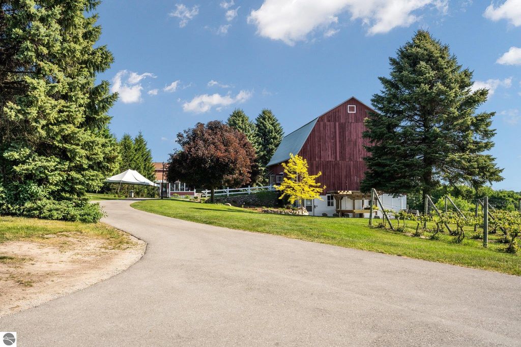 Image 67 of property listing at 10343 E Hilltop Road, Suttons Bay, MI 49682