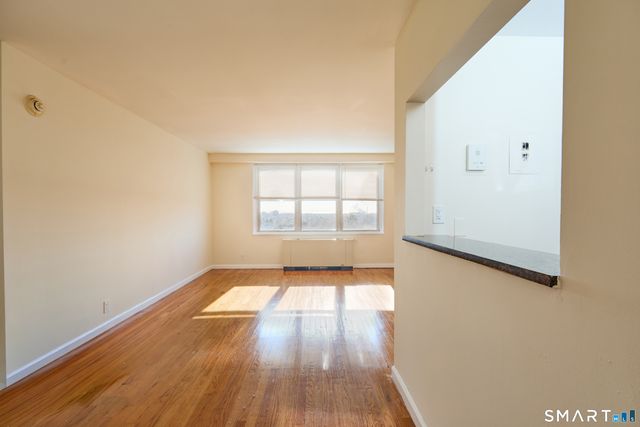 2625 Park Avenue 9R, Bridgeport, CT 06604