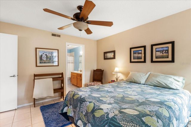 1105 LENNOX ROAD W 1105, Palm Harbor, FL 34683