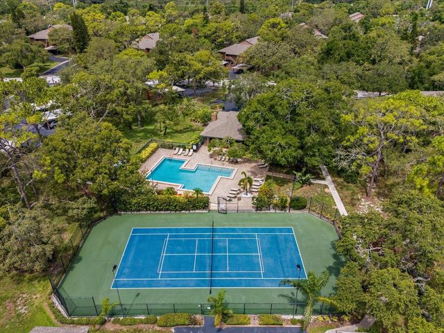 1105 LENNOX ROAD W 1105, Palm Harbor, FL 34683