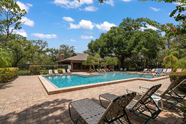 1105 LENNOX ROAD W 1105, Palm Harbor, FL 34683