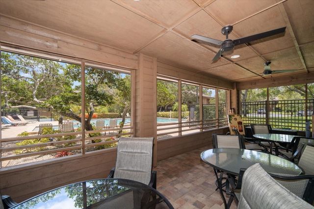 1105 LENNOX ROAD W 1105, Palm Harbor, FL 34683