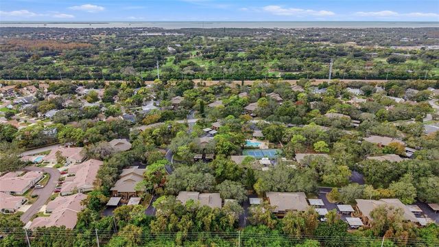 1105 LENNOX ROAD W 1105, Palm Harbor, FL 34683