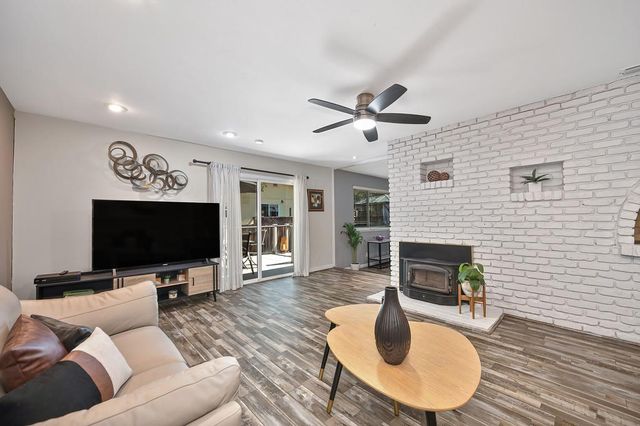 944 King James Way, El Dorado Hills, CA 95762