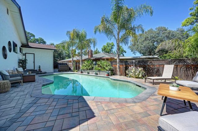 944 King James Way, El Dorado Hills, CA 95762