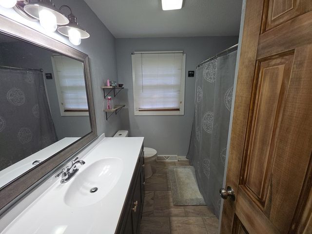 509 GI Maddox Pkwy, Chatsworth, GA 30705