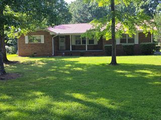 509 GI Maddox Pkwy, Chatsworth, GA 30705