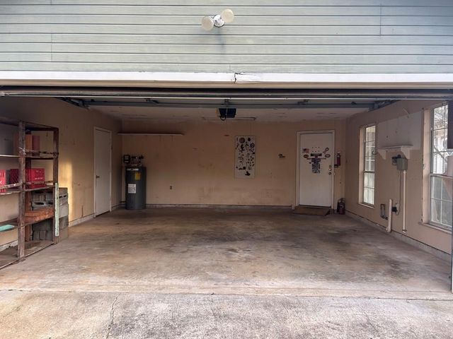 111 Roxbury Road, Dothan, AL 36305