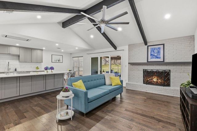 9421 Spring Hollow DR, Austin, TX 78750