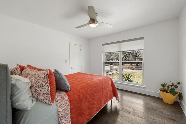 9421 Spring Hollow DR, Austin, TX 78750