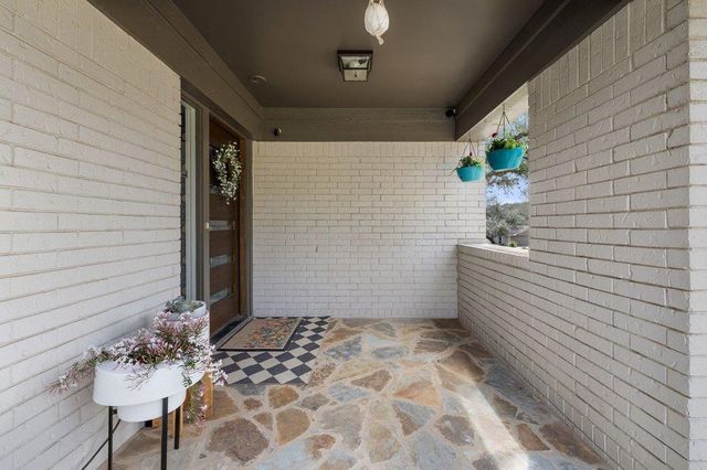 9421 Spring Hollow DR, Austin, TX 78750