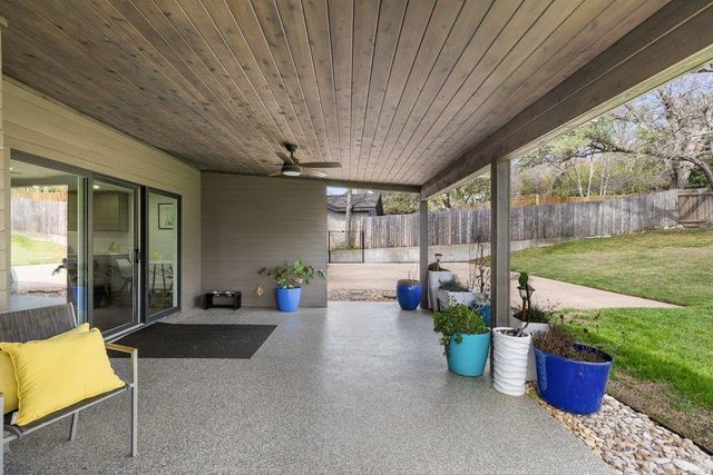 9421 Spring Hollow DR, Austin, TX 78750