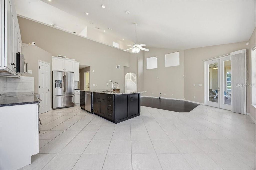 Image 17 of property listing at 13361 MEERGATE CIRCLE, Orlando, FL 32837