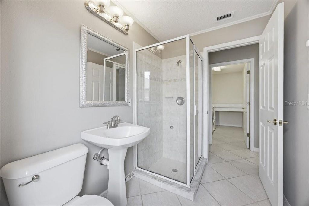 Image 19 of property listing at 13361 MEERGATE CIRCLE, Orlando, FL 32837