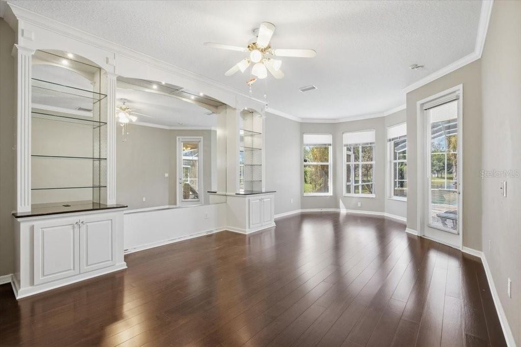 Image 9 of property listing at 13361 MEERGATE CIRCLE, Orlando, FL 32837
