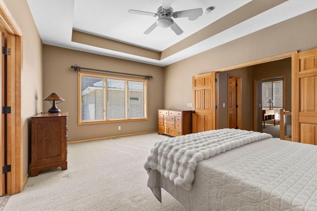 8175 Pristine Pine Trail, Eden Prairie, MN 55347