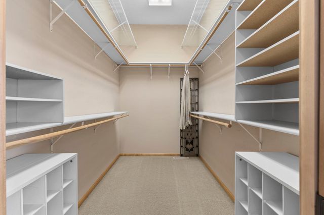 8175 Pristine Pine Trail, Eden Prairie, MN 55347