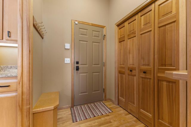 8175 Pristine Pine Trail, Eden Prairie, MN 55347