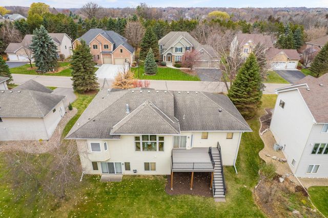 8175 Pristine Pine Trail, Eden Prairie, MN 55347