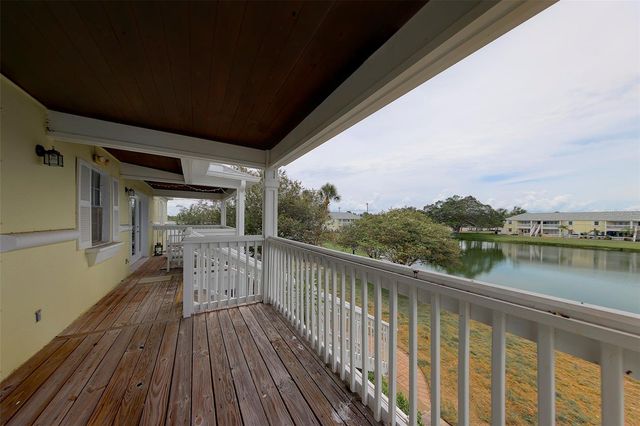222 POMPANO DRIVE SE H, St Petersburg, FL 33705