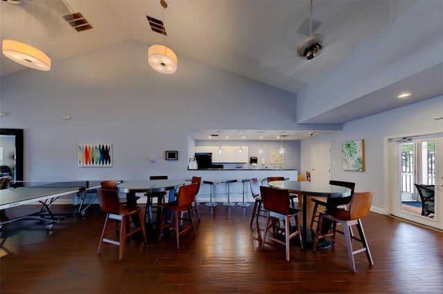 222 POMPANO DRIVE SE H, St Petersburg, FL 33705