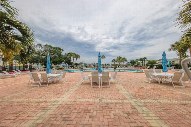 222 POMPANO DRIVE SE H, St Petersburg, FL 33705