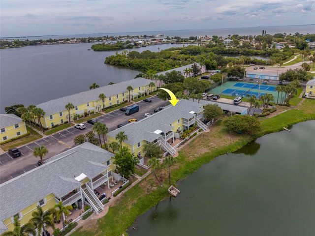 222 POMPANO DRIVE SE H, St Petersburg, FL 33705