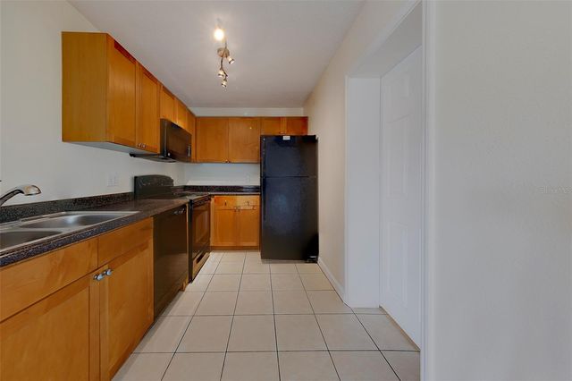 222 POMPANO DRIVE SE H, St Petersburg, FL 33705