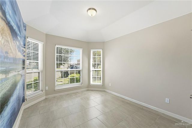 304 S Paseo Del Rey Street, Mission, TX 78572