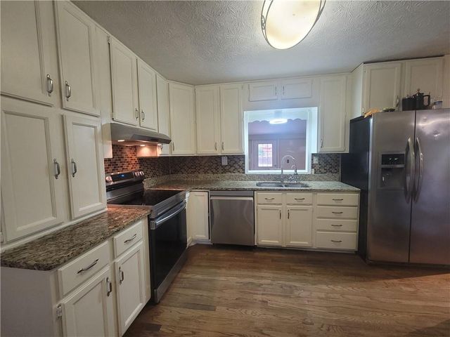 538 Cole Drive SW, Lilburn, GA 30047