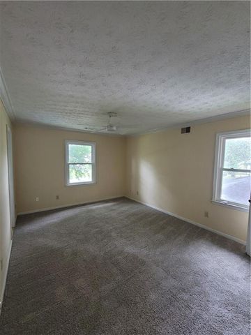 538 Cole Drive SW, Lilburn, GA 30047