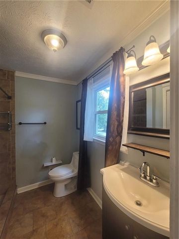 538 Cole Drive SW, Lilburn, GA 30047