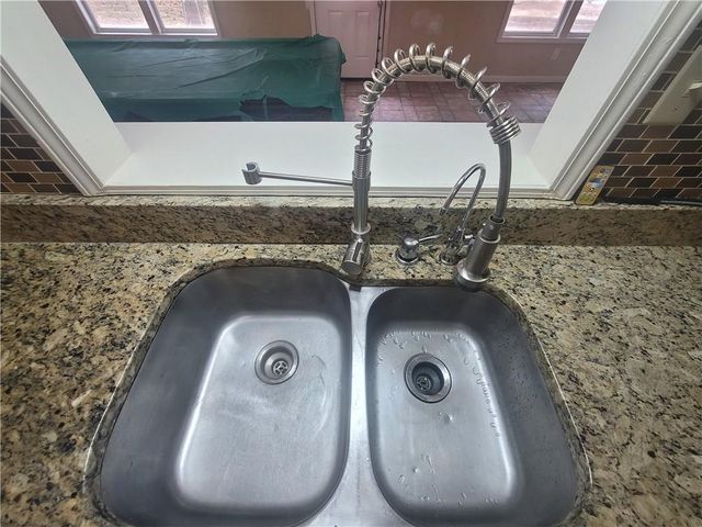 538 Cole Drive SW, Lilburn, GA 30047