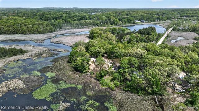 3980 Ben Hur Drive, Brighton, MI 48114