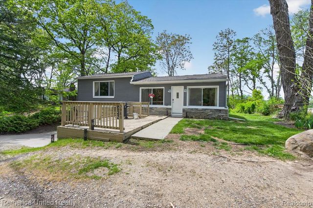 3980 Ben Hur Drive, Brighton, MI 48114