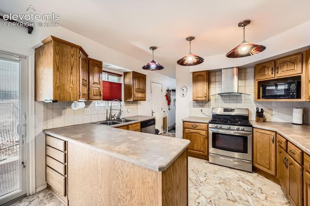 43 Fordham Circle, Pueblo, CO 81005