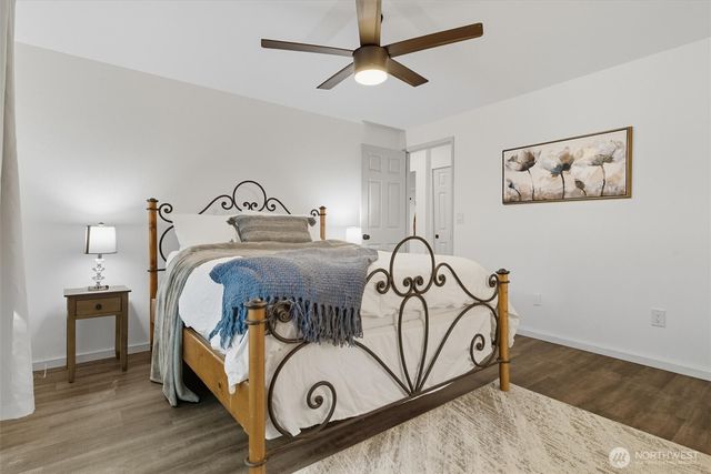 1210 NW Huckle Drive, Bremerton, WA 98311