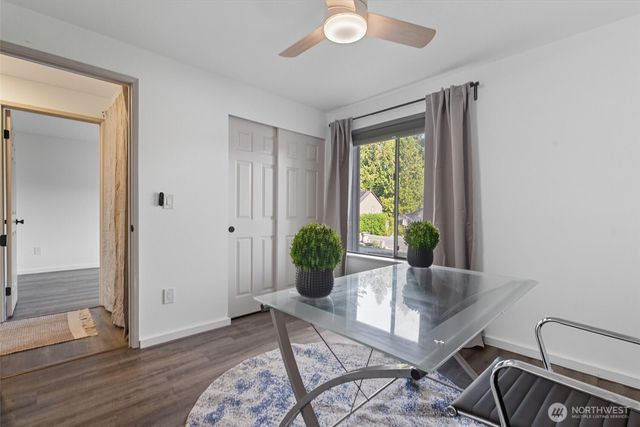 1210 NW Huckle Drive, Bremerton, WA 98311