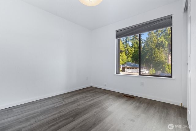 1210 NW Huckle Drive, Bremerton, WA 98311