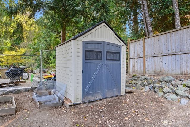 1210 NW Huckle Drive, Bremerton, WA 98311