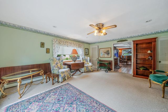 1 E Jackwill Road, East Patchogue, NY 11772