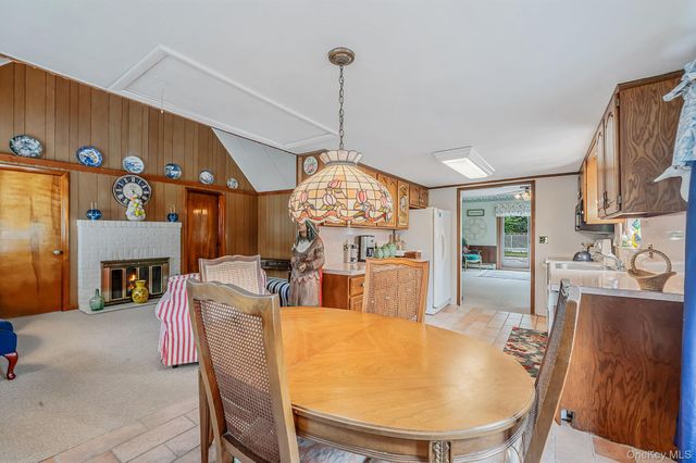 1 E Jackwill Road, East Patchogue, NY 11772