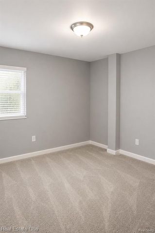 18475 Hazelwood Street, Roseville, MI 48066