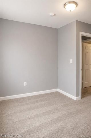 18475 Hazelwood Street, Roseville, MI 48066