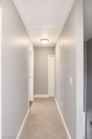 18475 Hazelwood Street, Roseville, MI 48066