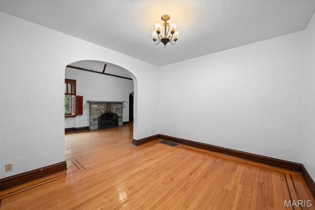 3927 Childress Avenue, St Louis, MO 63109