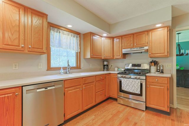 50769 Bromley Drive, Granger, IN 46530
