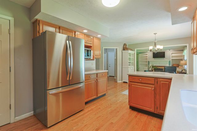 50769 Bromley Drive, Granger, IN 46530