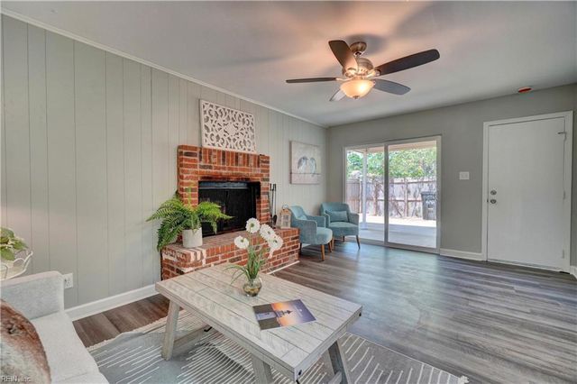 641 Orangewood DR, Virginia Beach, VA 23453