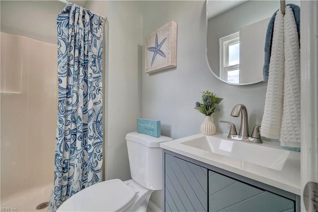641 Orangewood DR, Virginia Beach, VA 23453